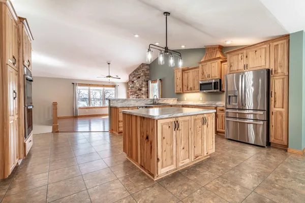 $619,900 | 27757 Oak Point Road, Elbow Lake, MN 56531