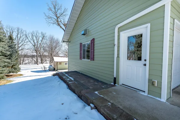 $619,900 | 27757 Oak Point Road, Elbow Lake, MN 56531