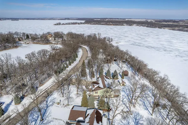 $619,900 | 27757 Oak Point Road, Elbow Lake, MN 56531