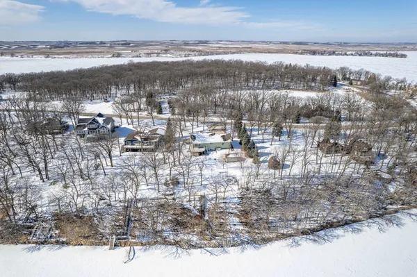 $619,900 | 27757 Oak Point Road, Elbow Lake, MN 56531