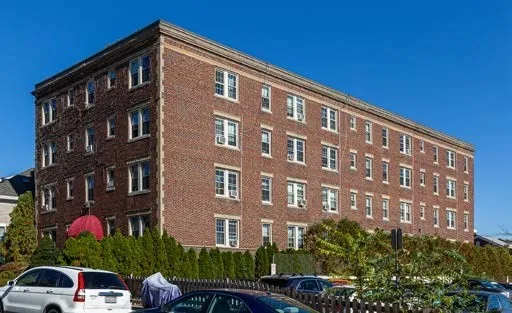 $1,950 | 15 Governors Avenue, Unit 19, Medford, MA 02155