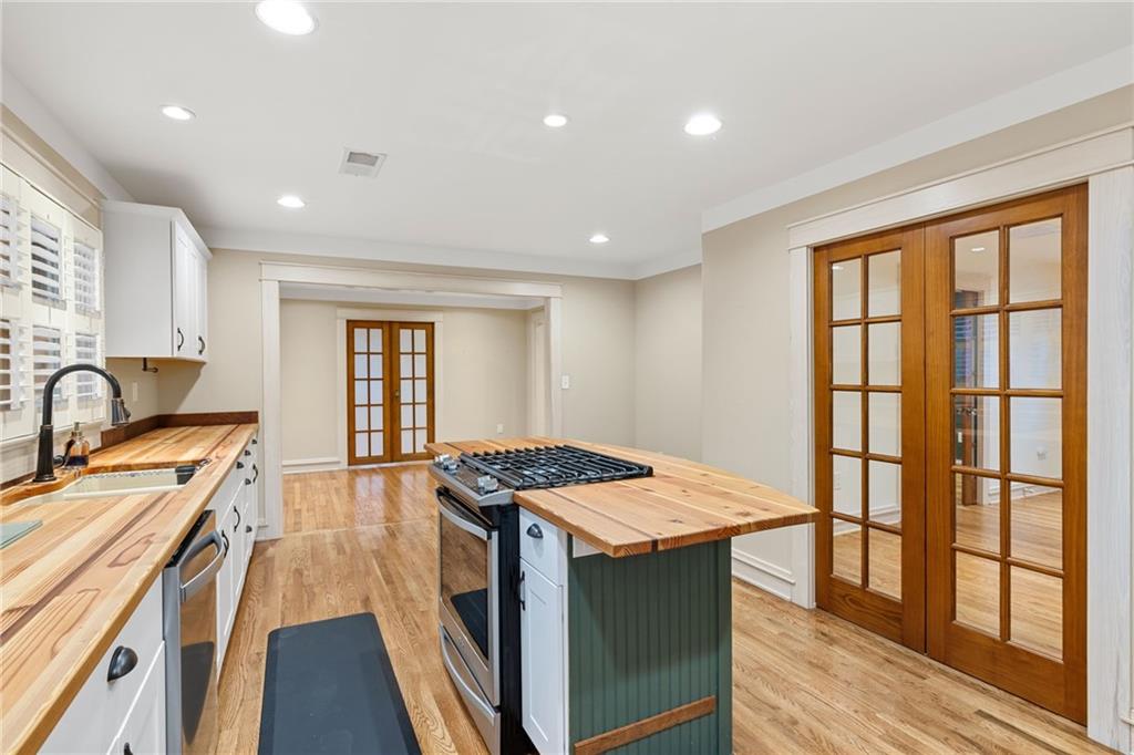 1429 Lakeview Road Grayson, GA 30017 - Photo 19 of 53