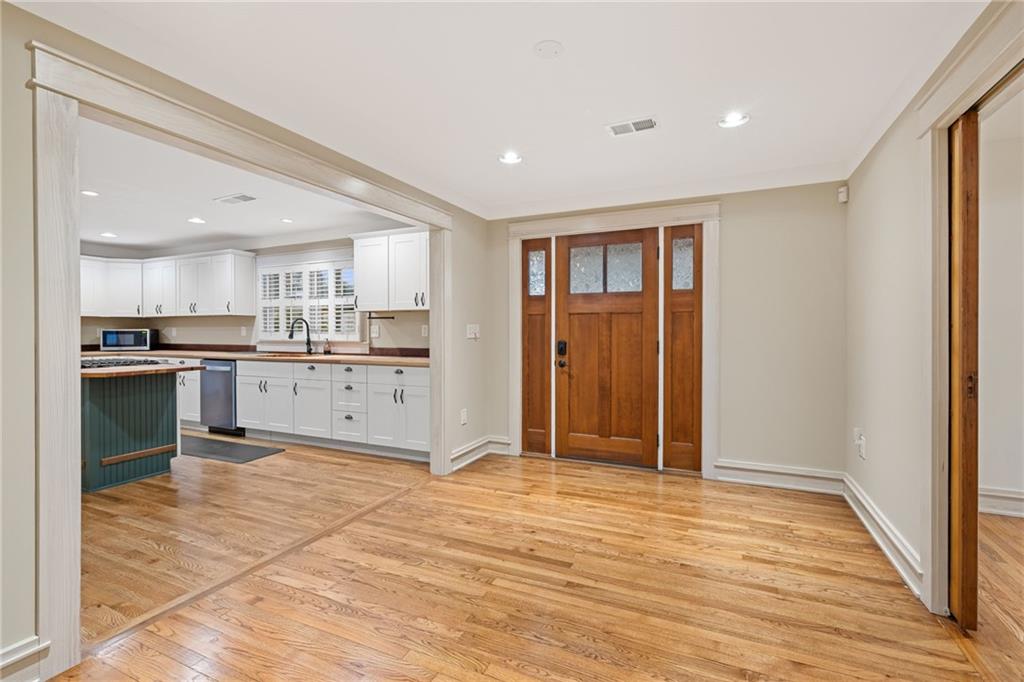 1429 Lakeview Road Grayson, GA 30017 - Photo 2 of 53