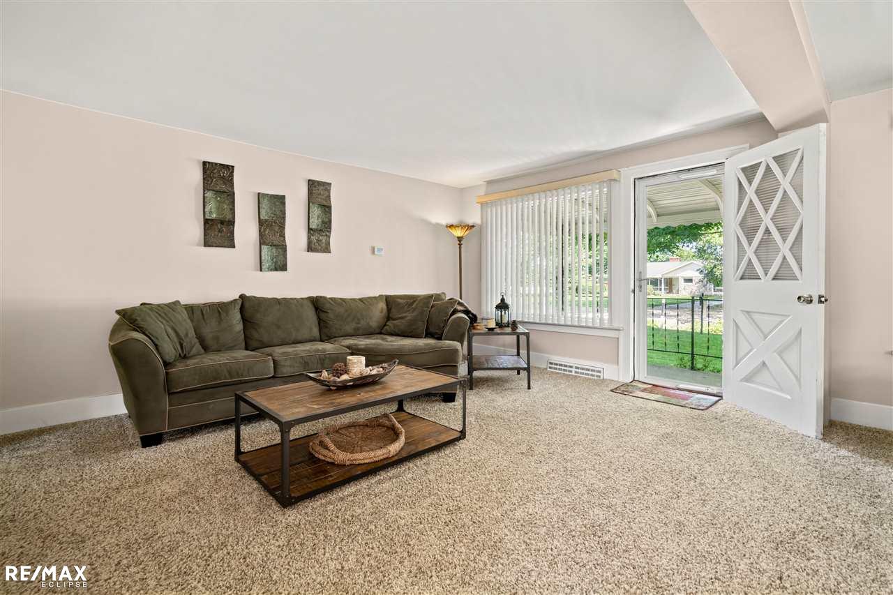 17130 Irwin Road Armada, MI 48005 - Photo 9 of 44 31385493-8.JPG