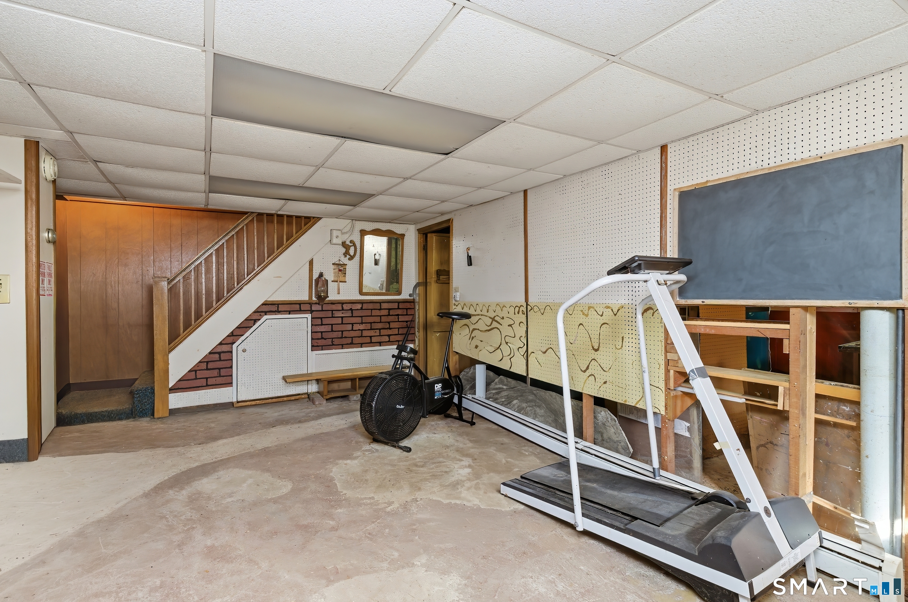 98 Wheeler Lane Torrington, CT 06790 - Photo 36 of 40