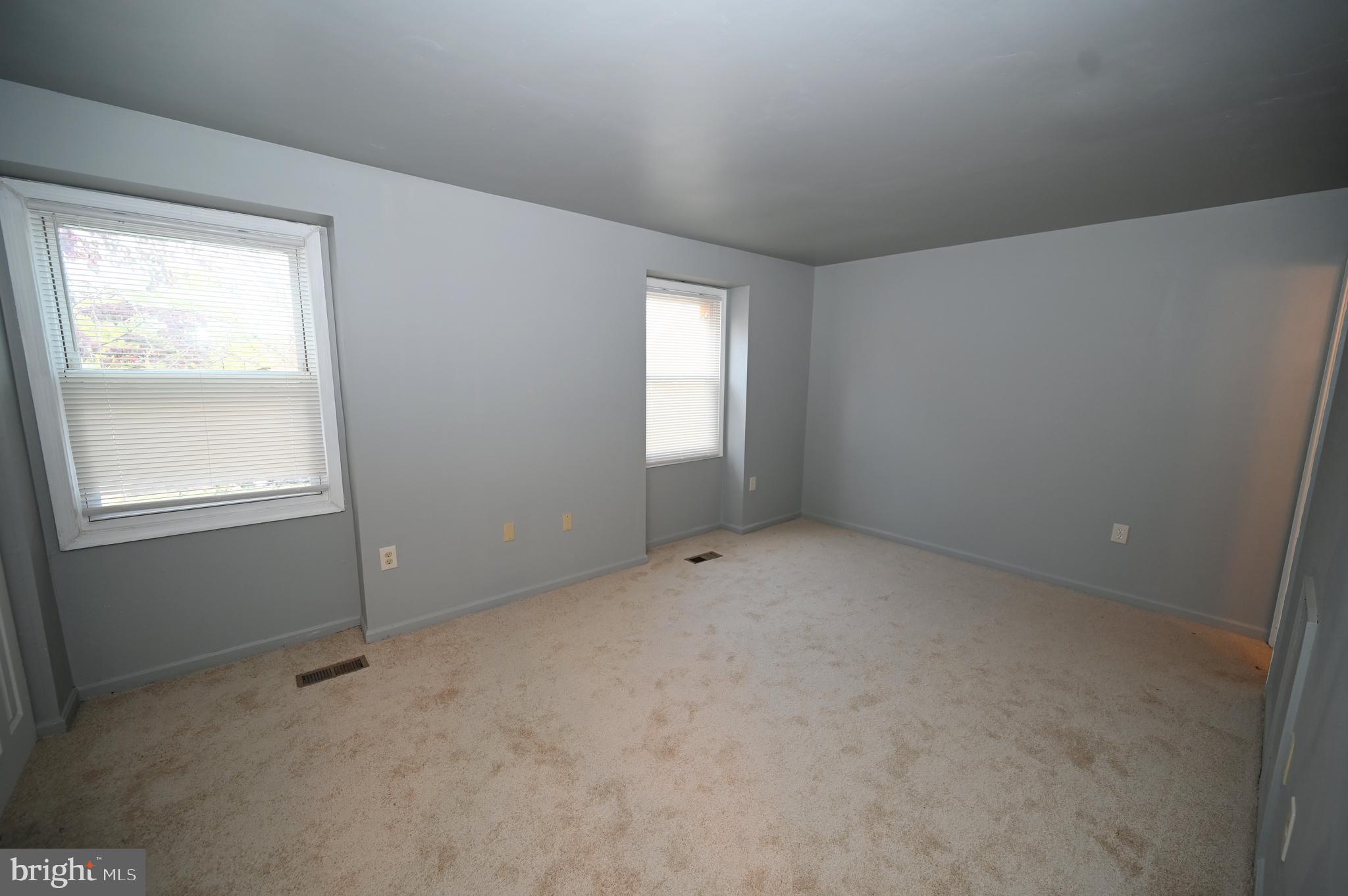 2223 Anvil Lane Temple Hills, MD 20748 - Photo 20 of 30 an empty room with a window
