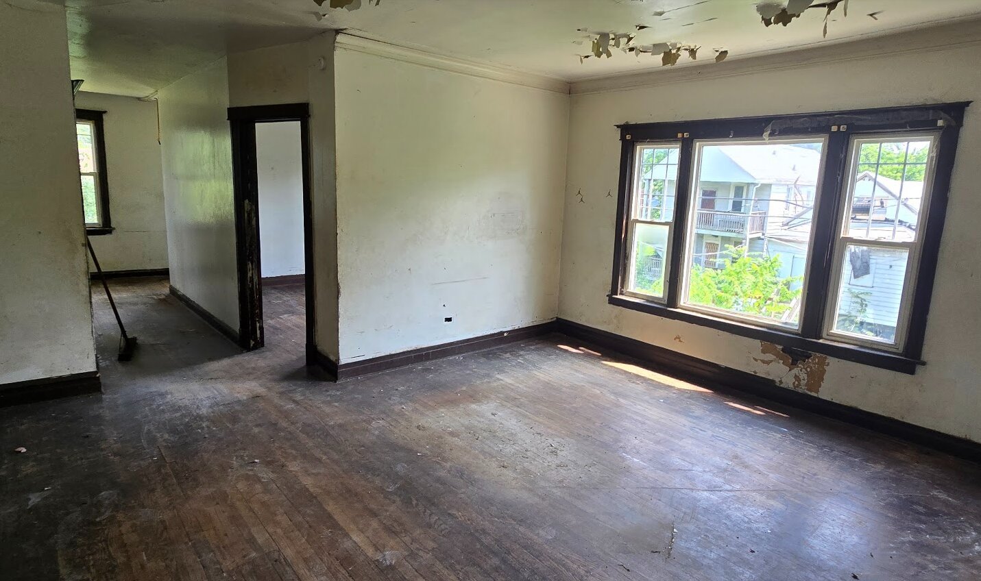 6355 South Racine Avenue Chicago, IL 60621 - Photo 10 of 18 Gallery Image 10