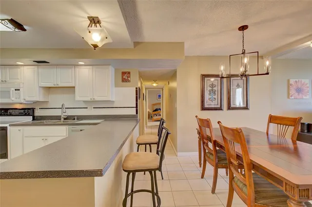 $3,750 | 1380 Gulf Boulevard, Unit 206, Clearwater, FL 33767