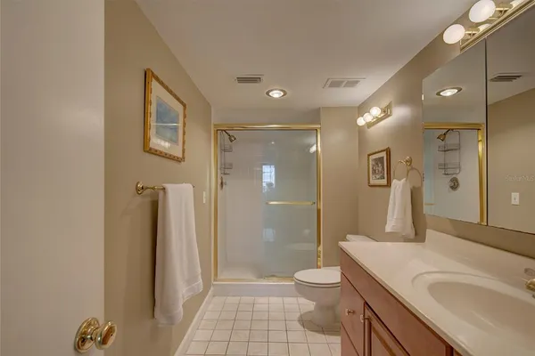 $3,750 | 1380 Gulf Boulevard, Unit 206, Clearwater, FL 33767