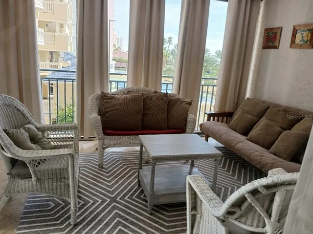 $3,750 | 1380 Gulf Boulevard, Unit 206, Clearwater, FL 33767