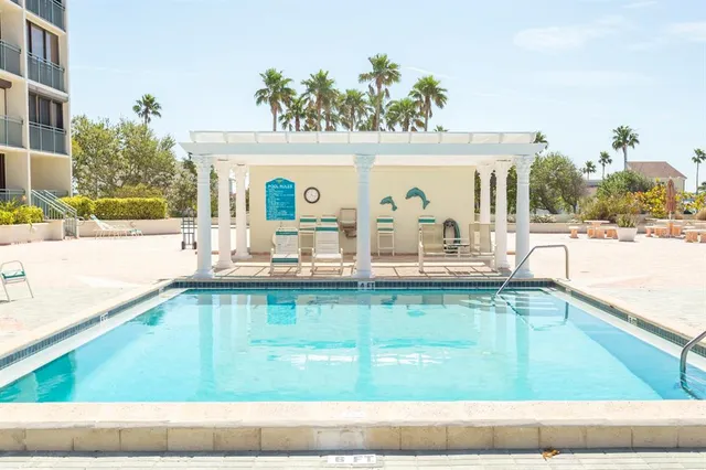 $3,750 | 1380 Gulf Boulevard, Unit 206, Clearwater, FL 33767