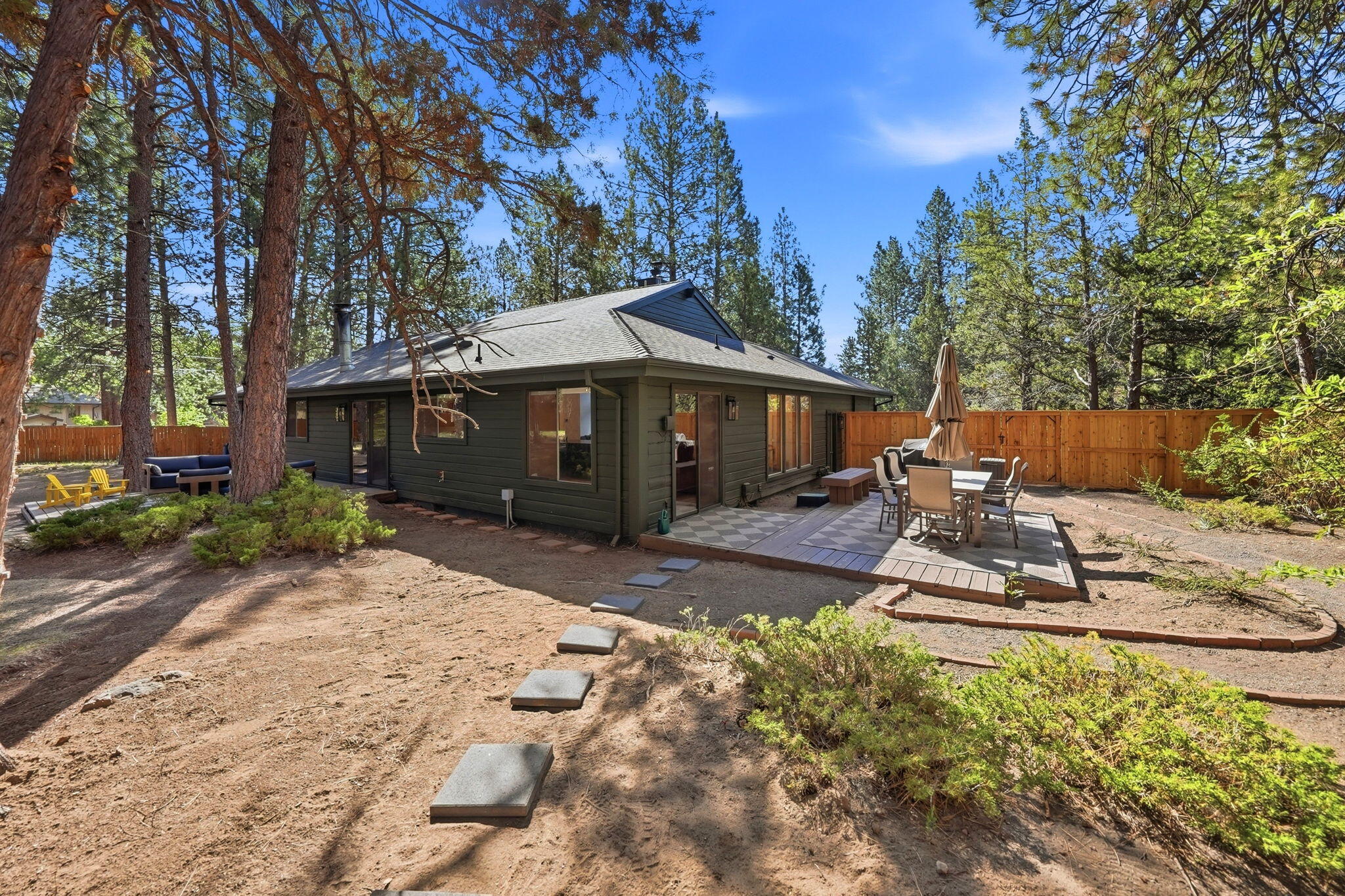 2728 Northwest Scandia Loop Bend, OR 97703 - Photo 30 of 40 43-web-or-mls-Riley_Visuals_026