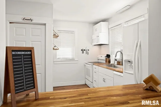 $300,000 | 810 East Sciota Avenue, Peoria Heights, IL 61616