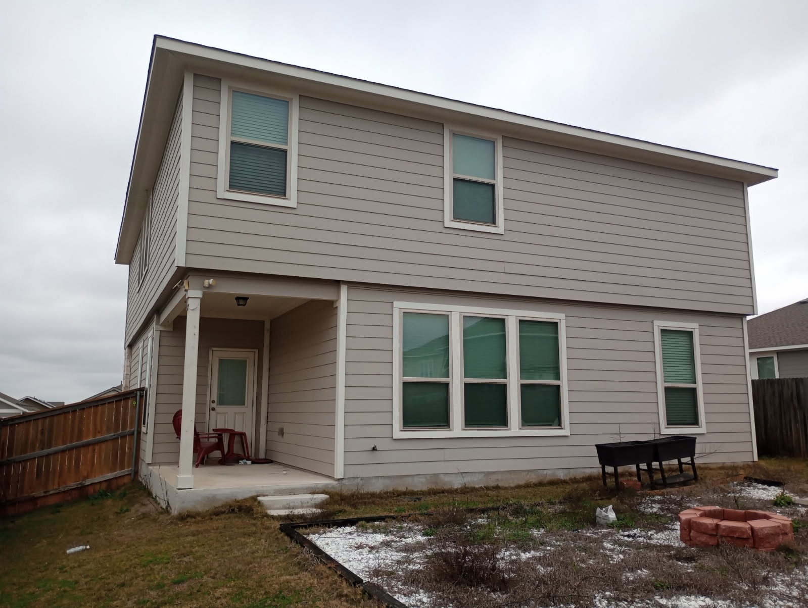336 Mclintock Road Jarrell, TX 76537 - Photo 2 of 14 a front view of a house with sitting area