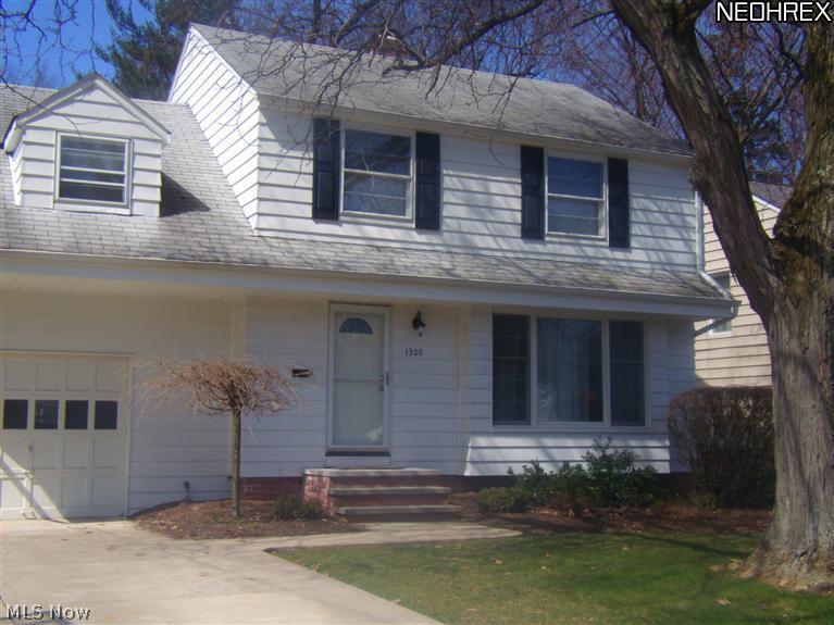 1300 Brainard Road Lyndhurst, OH 44124 - Photo 24 of 24 1300 Brainard Four Bedrooms, 1 1/2 baths, attached garage, many updates and a charming house, lovingly cared for. Centrally located to I 271 and Shopping and Parks. Great house Great location. call to see