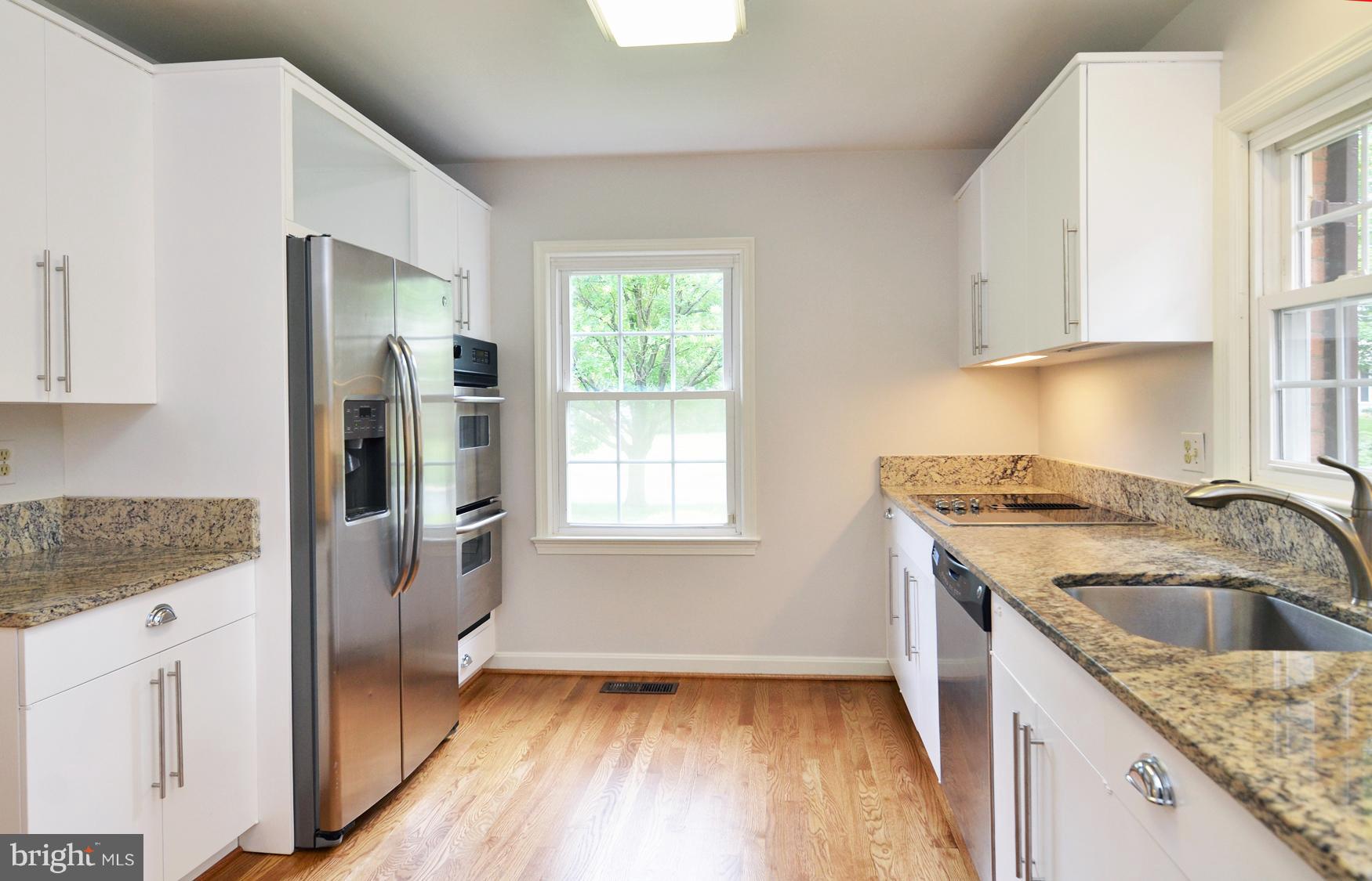 7208 Marbury Road Bethesda, MD 20817 - Photo 8 of 30 Kitchen