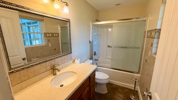 $500,000 | 1026 Bluff View Road, Dayton, TN 37321