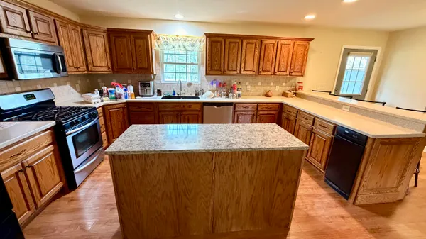 $500,000 | 1026 Bluff View Road, Dayton, TN 37321