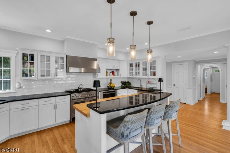 1657 Forest Hill Road Plainfield, NJ 07060 - Photo 16 of 49
