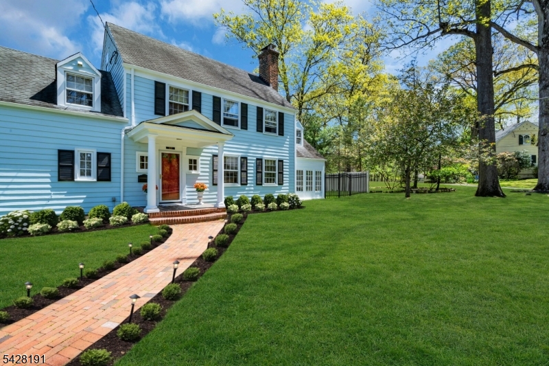 1657 Forest Hill Road Plainfield, NJ 07060 - Photo 2 of 49