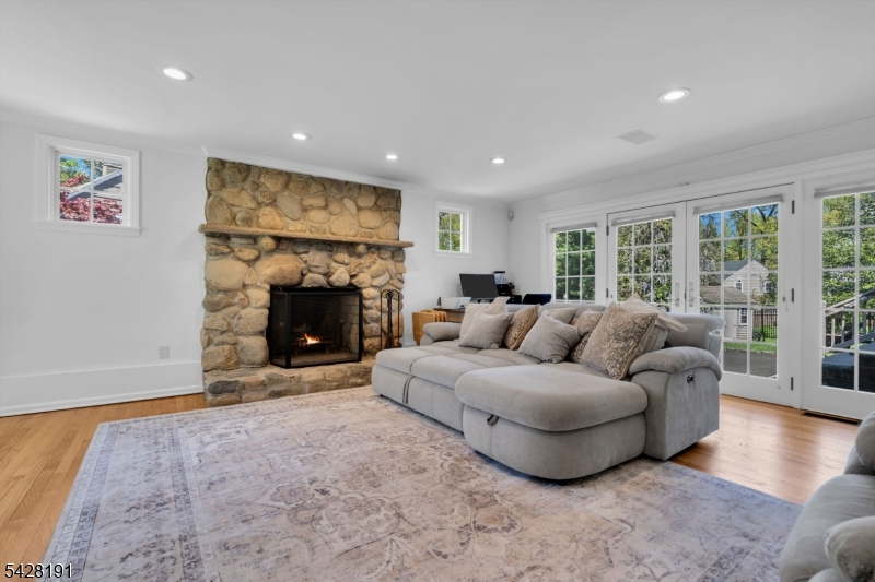 1657 Forest Hill Road Plainfield, NJ 07060 - Photo 21 of 49