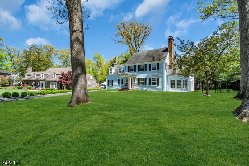 1657 Forest Hill Road Plainfield, NJ 07060 - Photo 3 of 49