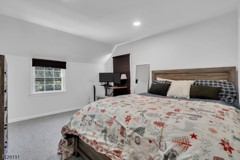 1657 Forest Hill Road Plainfield, NJ 07060 - Photo 33 of 49