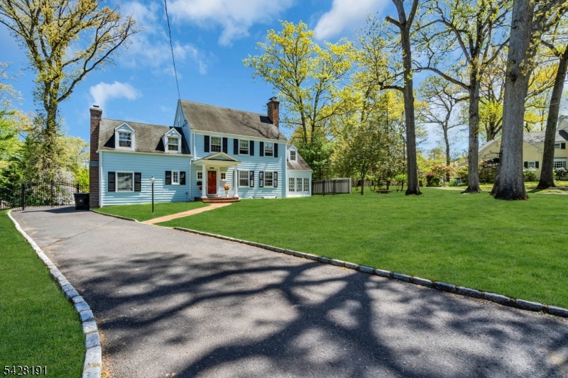 1657 Forest Hill Road Plainfield, NJ 07060 - Photo 4 of 49
