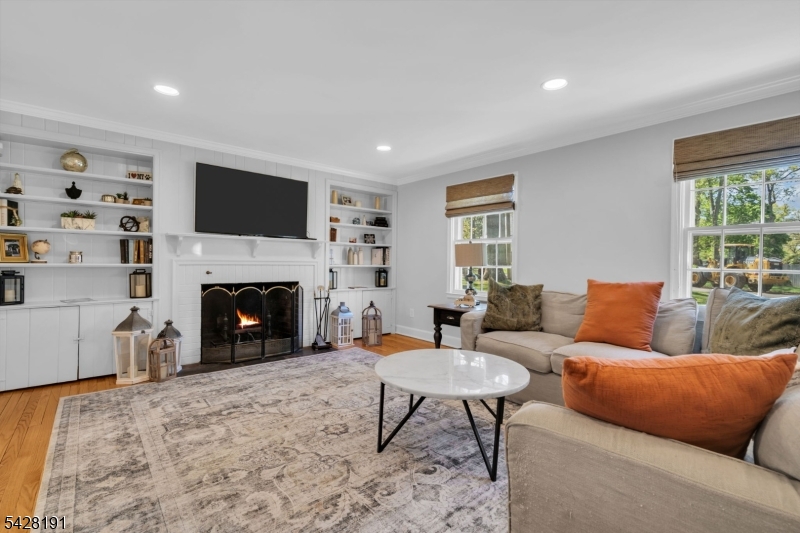 1657 Forest Hill Road Plainfield, NJ 07060 - Photo 8 of 49