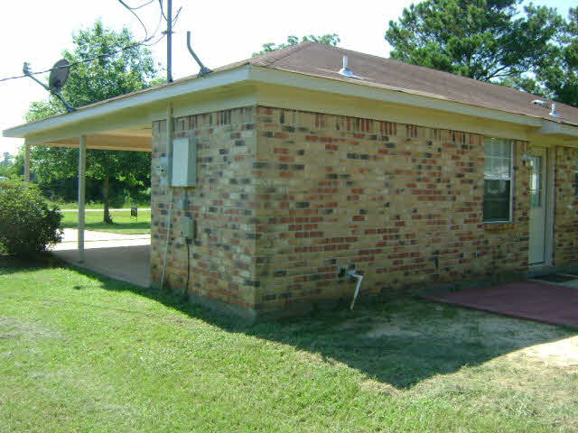 15716 Carver Road Foley, AL 36535 - Photo 19 of 26 Patio