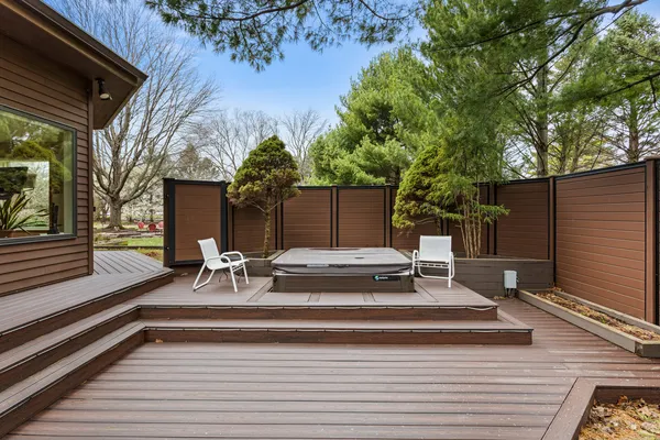 $865,000 | 2402 North Nottingham Court, Champaign, IL 61821