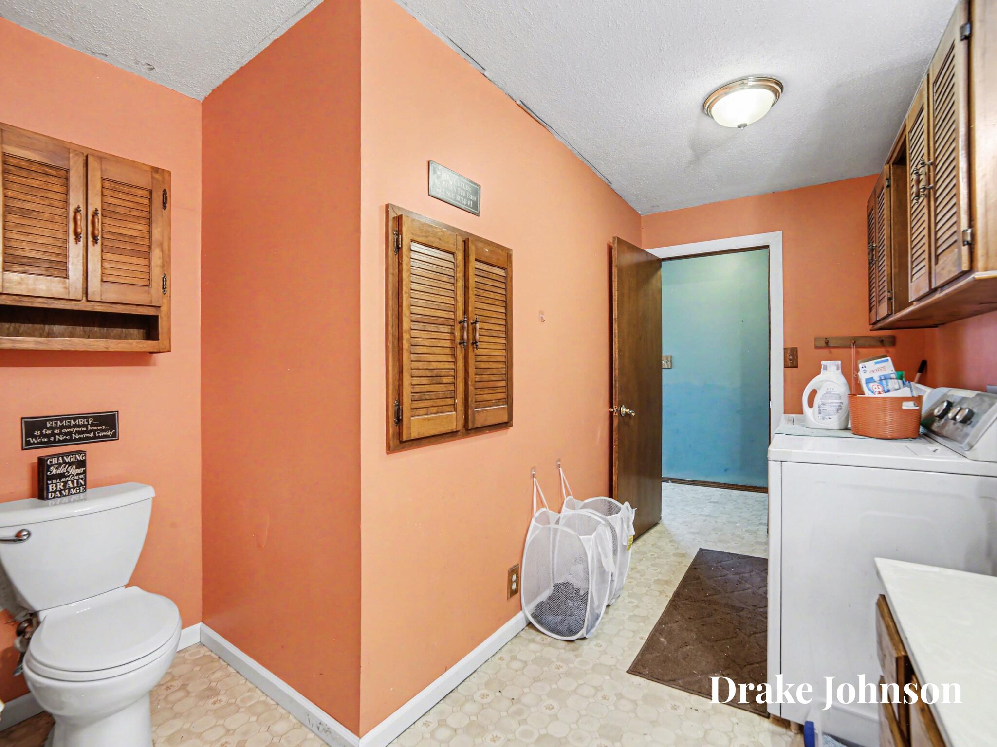 2475 Holton Road Muskegon, MI 49445 - Photo 13 of 25 2