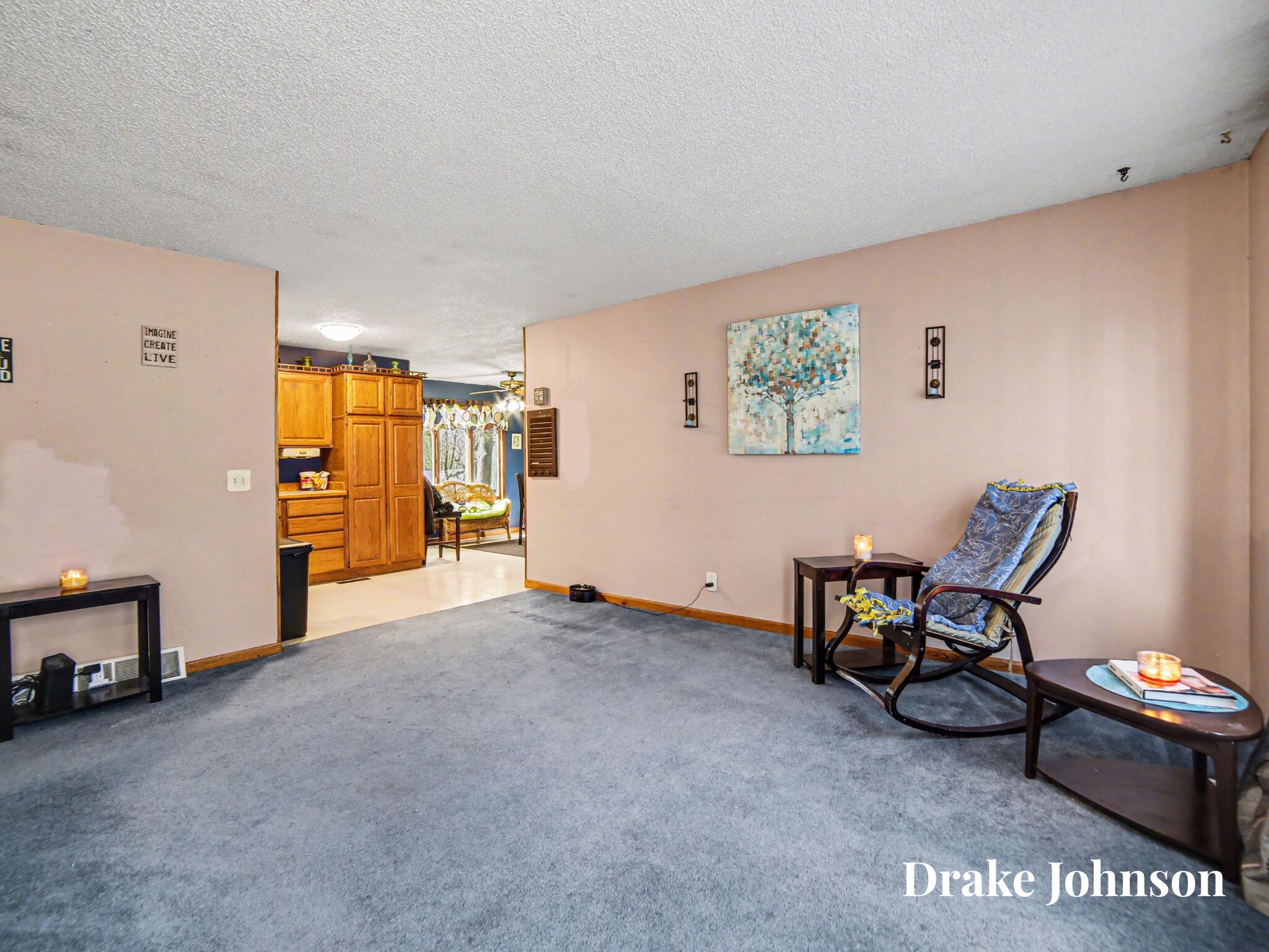 2475 Holton Road Muskegon, MI 49445 - Photo 8 of 25 21