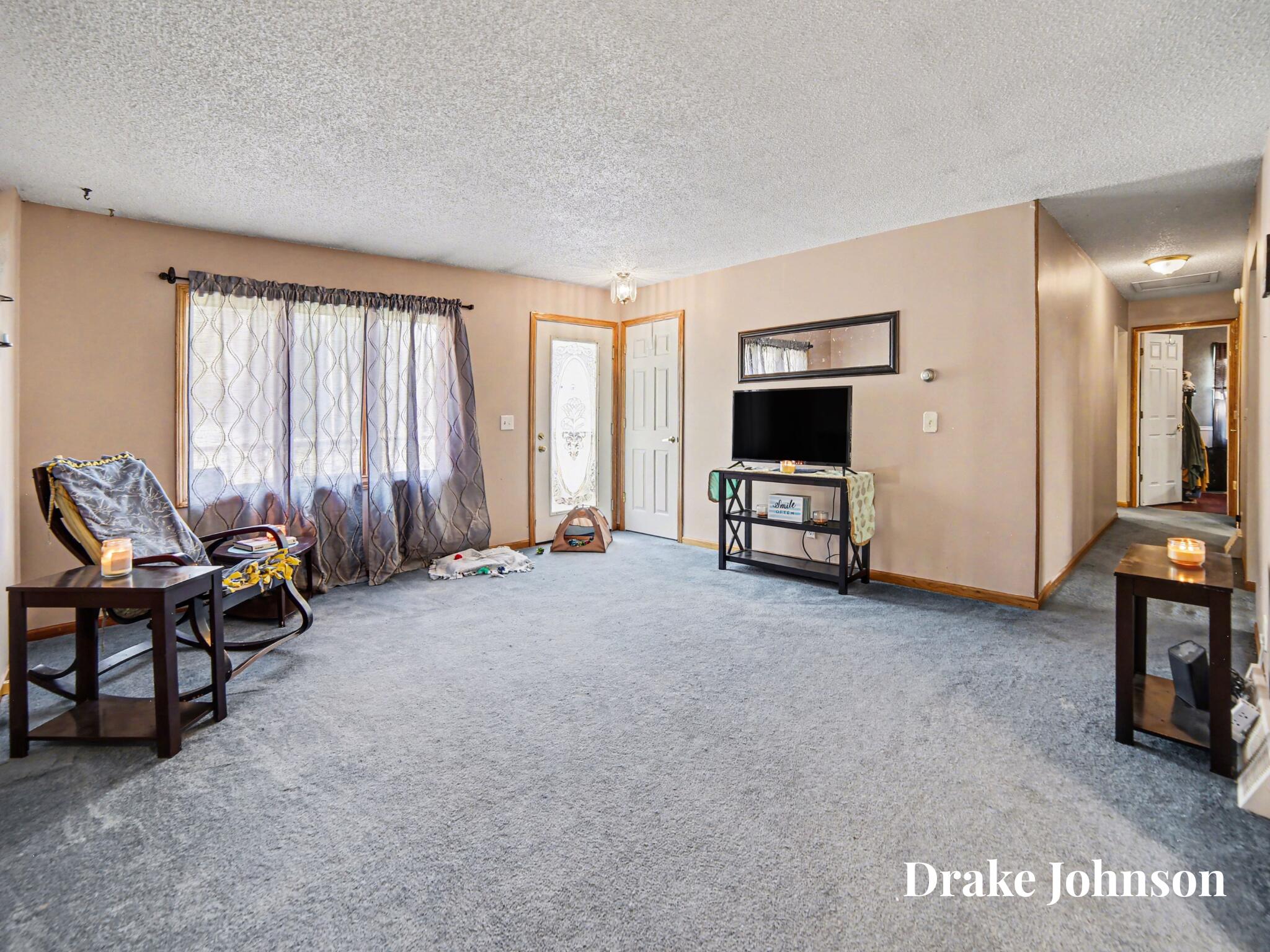 2475 Holton Road Muskegon, MI 49445 - Photo 9 of 25 19