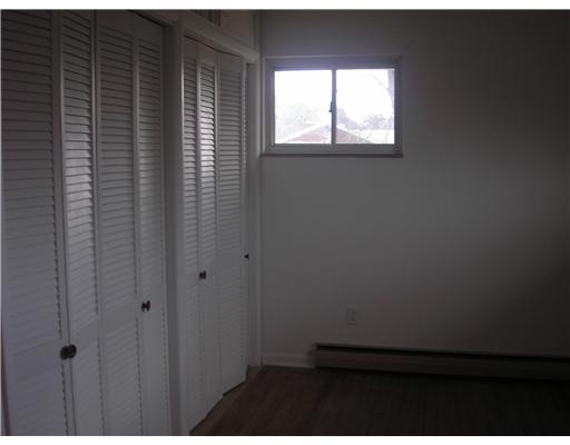 252 Ewings Mill Road Coraopolis, PA 15108 - Photo 6 of 10 Bedroom.