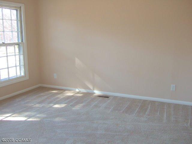 715 Dennis Road Jacksonville, NC 28546 - Photo 4 of 9 Living Room