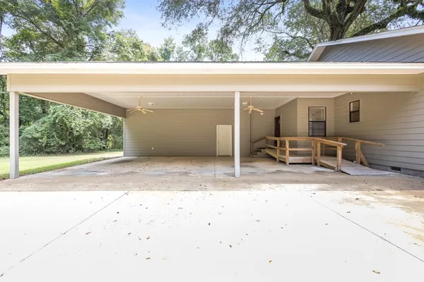 $585,000 | 2992 Thomasville Road, Bainbridge, GA 39819