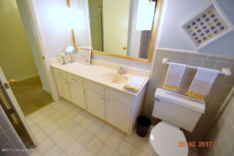 3740 Rouge Way Louisville, KY 40218 - Photo 26 of 41 DSC_0294