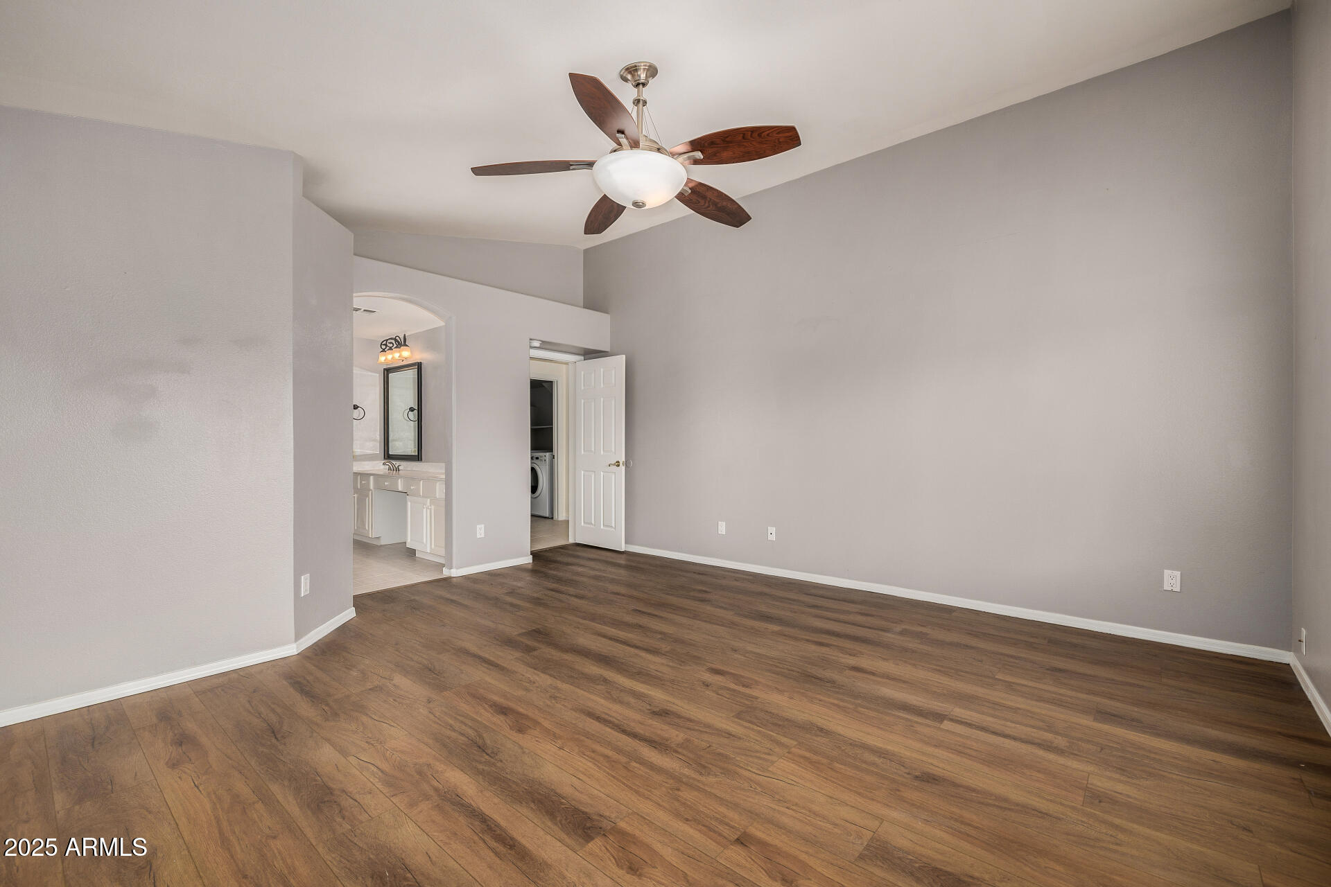 15002 South 47th Street Phoenix, AZ 85044 - Photo 20 of 41 a view of an empty room