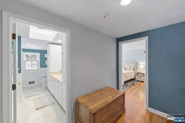 $899,000 | 2 Overbrook Place, Hillsdale, NJ 07642