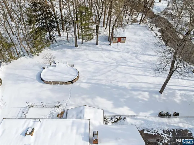 $899,000 | 2 Overbrook Place, Hillsdale, NJ 07642