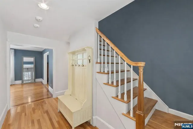 $899,000 | 2 Overbrook Place, Hillsdale, NJ 07642