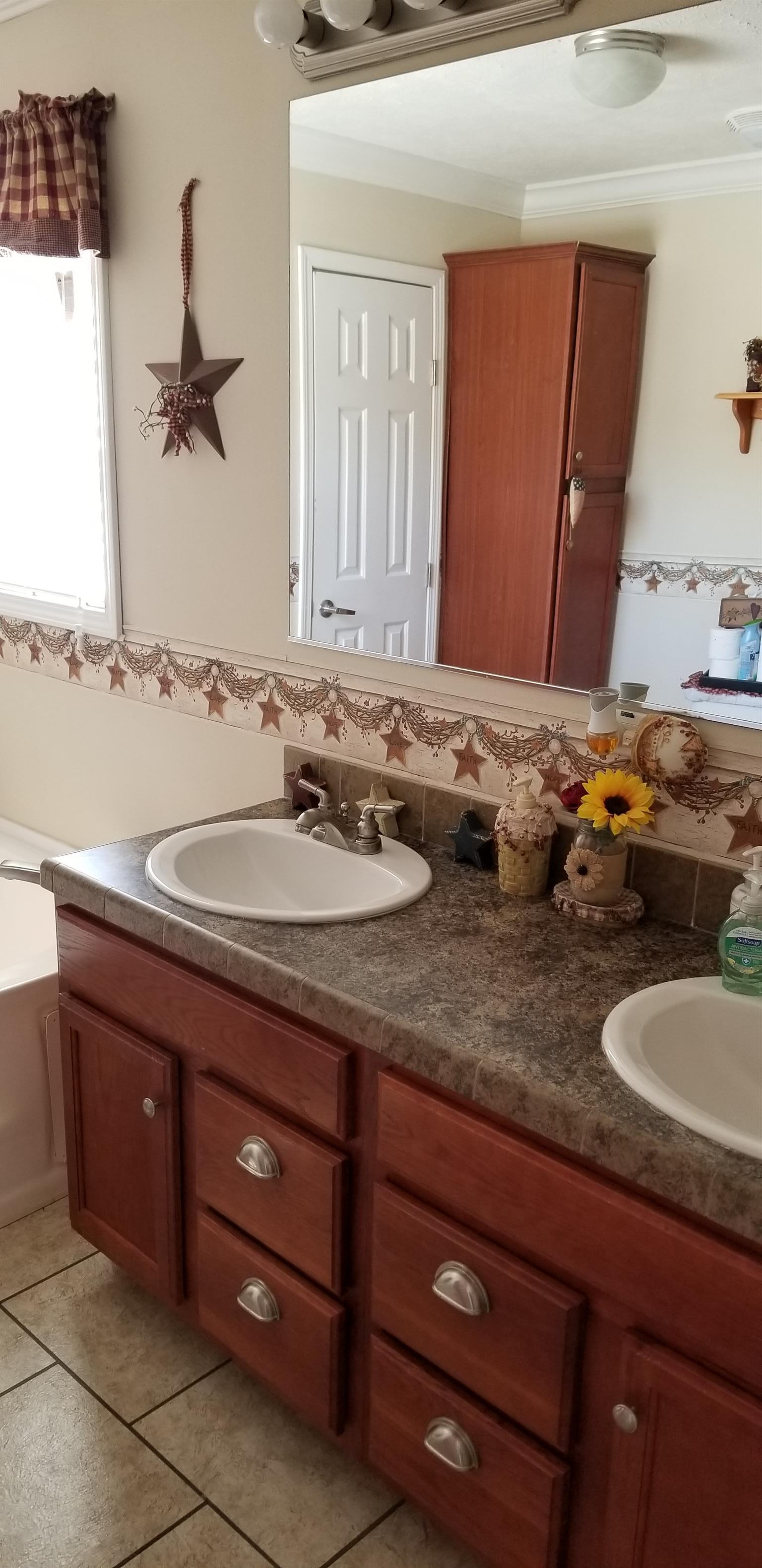 3558 Mayberry Prong Road Linden, TN 37096 - Photo 13 of 29 Gallery Image 13