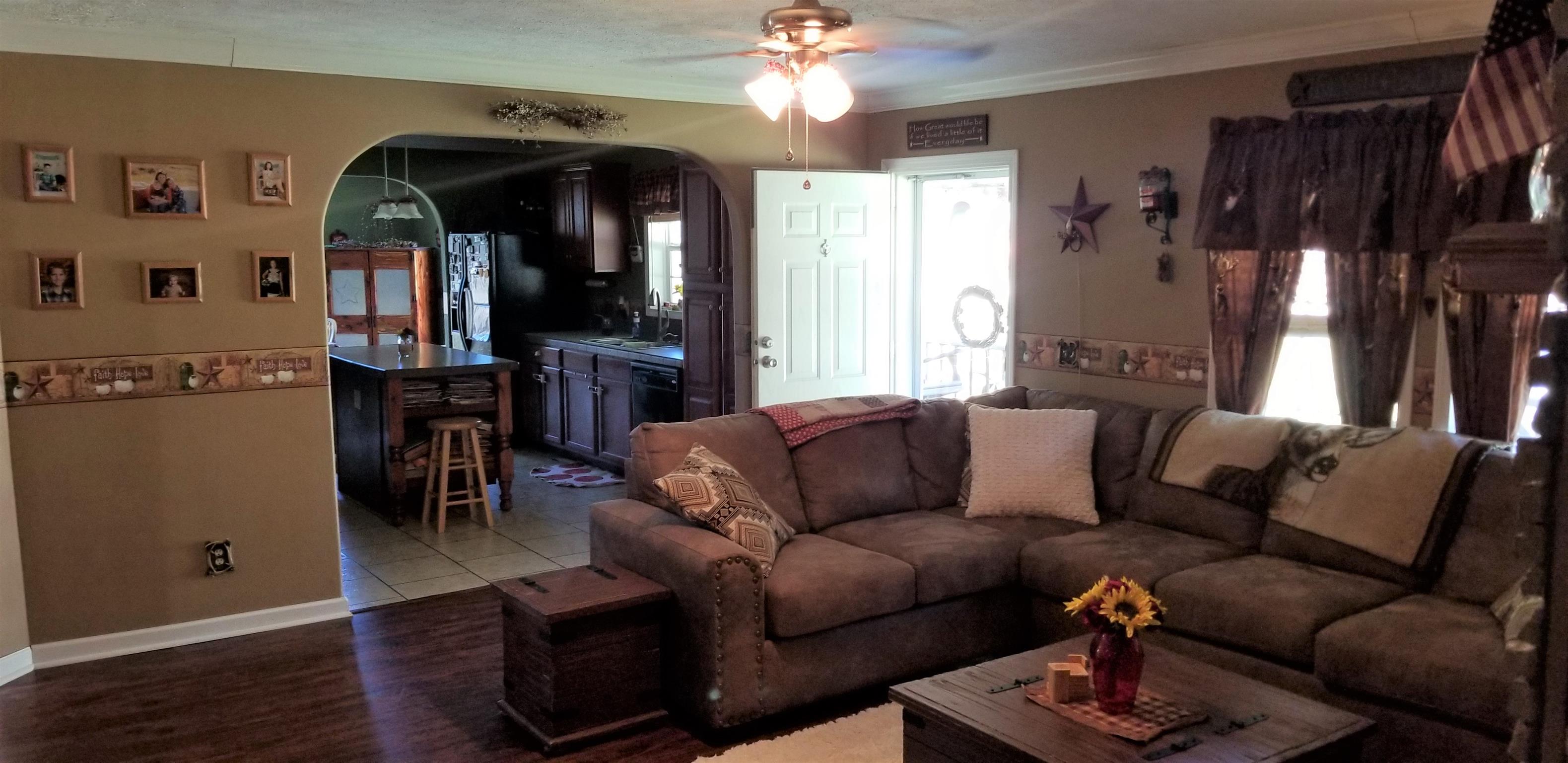 3558 Mayberry Prong Road Linden, TN 37096 - Photo 10 of 29 Gallery Image 10