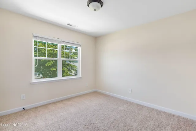 $2,100 | 401 Gavin's Run, Sneads Ferry, NC 28460