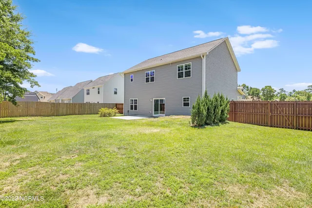 $2,100 | 401 Gavin's Run, Sneads Ferry, NC 28460