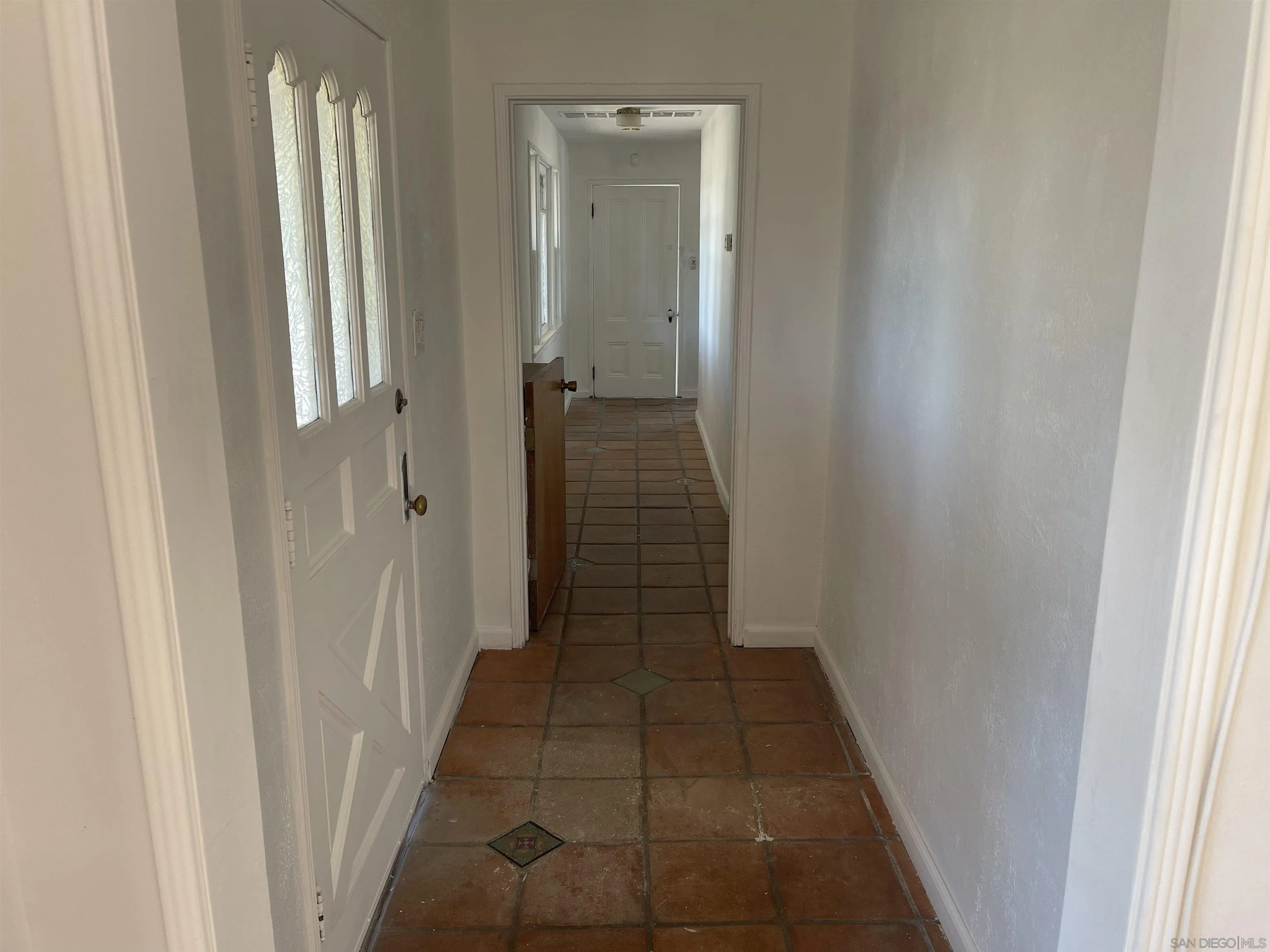 1367 Green Canyon Road Fallbrook, CA 92028 - Photo 5 of 42 a view of a hallway