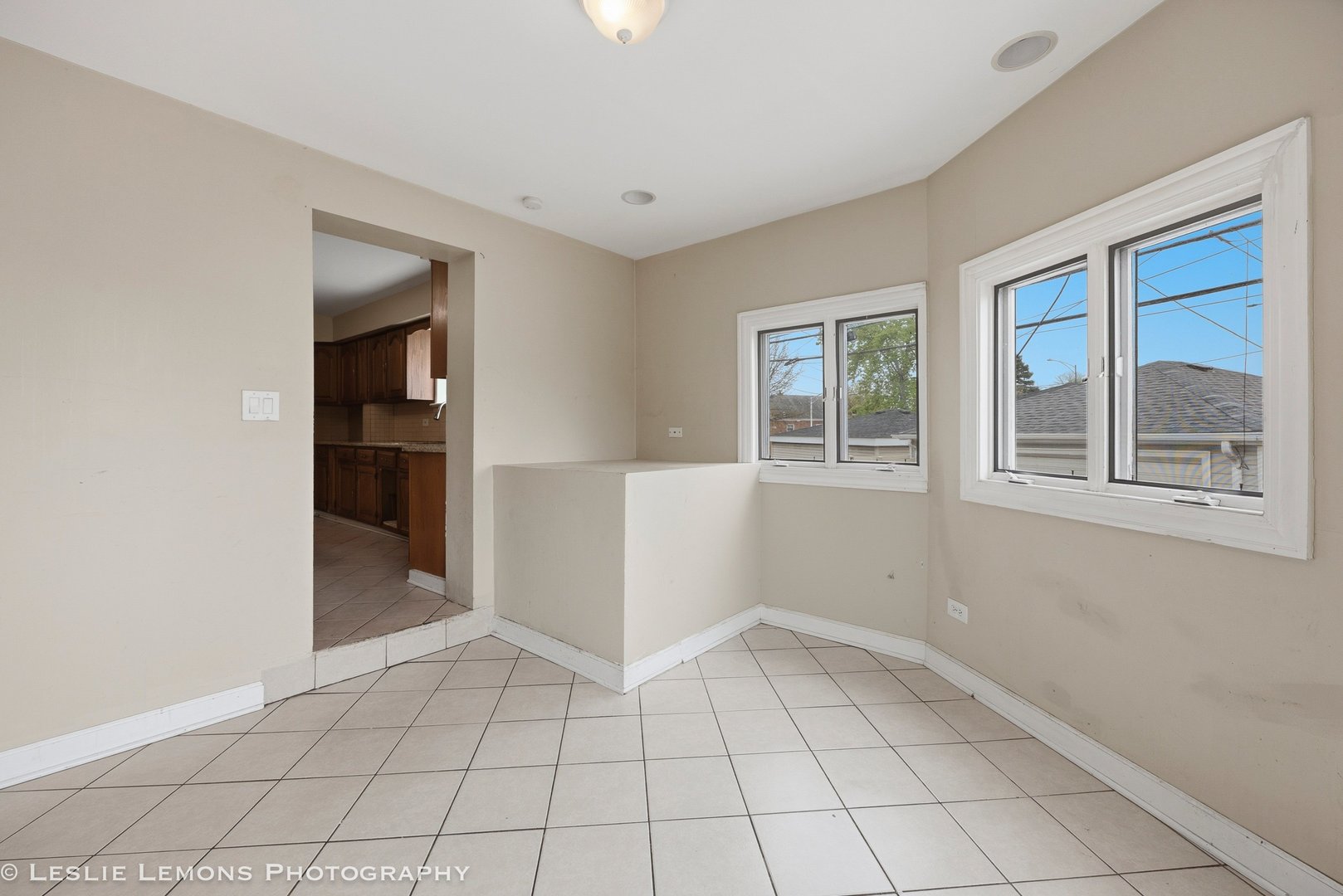 6346 West Raven Street Chicago, IL 60646 - Photo 12 of 29