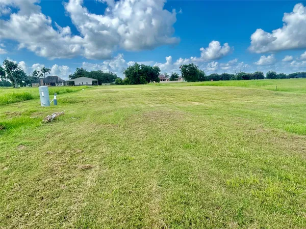 $89,900 | 1579 Quarter Horse Trail, Angleton, TX 77515