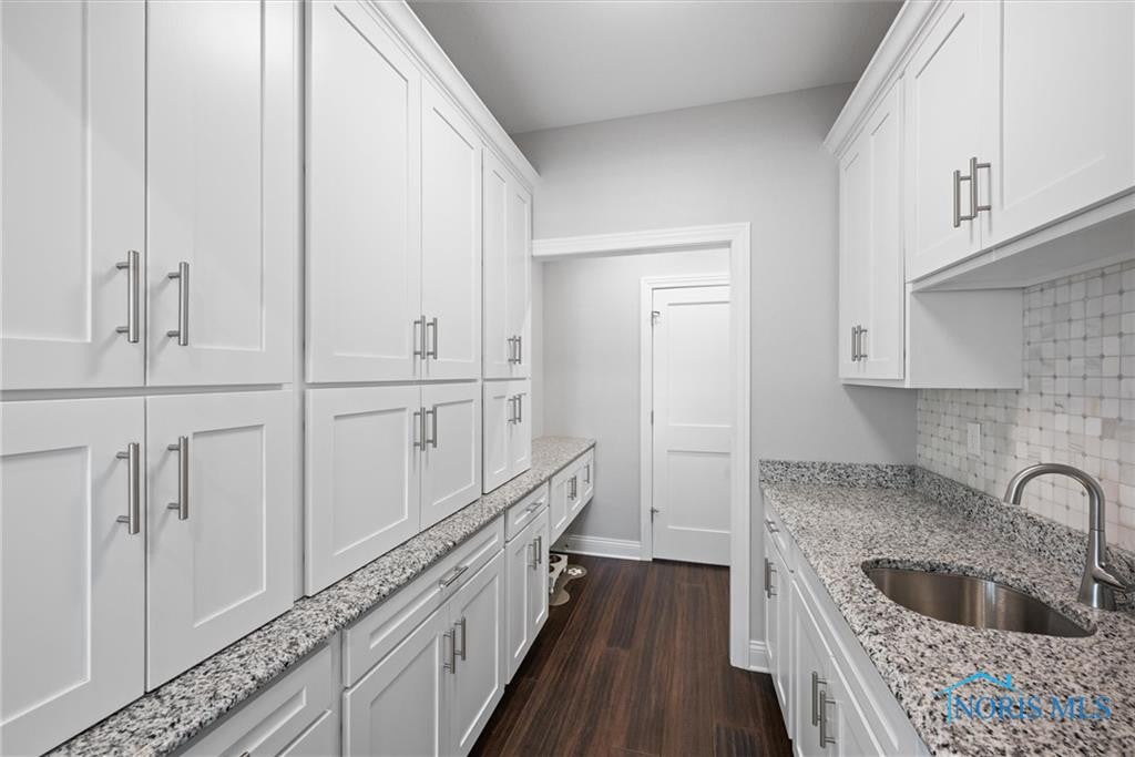 26030 Seminary Road Perrysburg, OH 43551 - Photo 17 of 50 Gallery Image 17